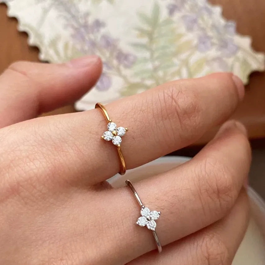 Mia – Bague Trèfle Cristal