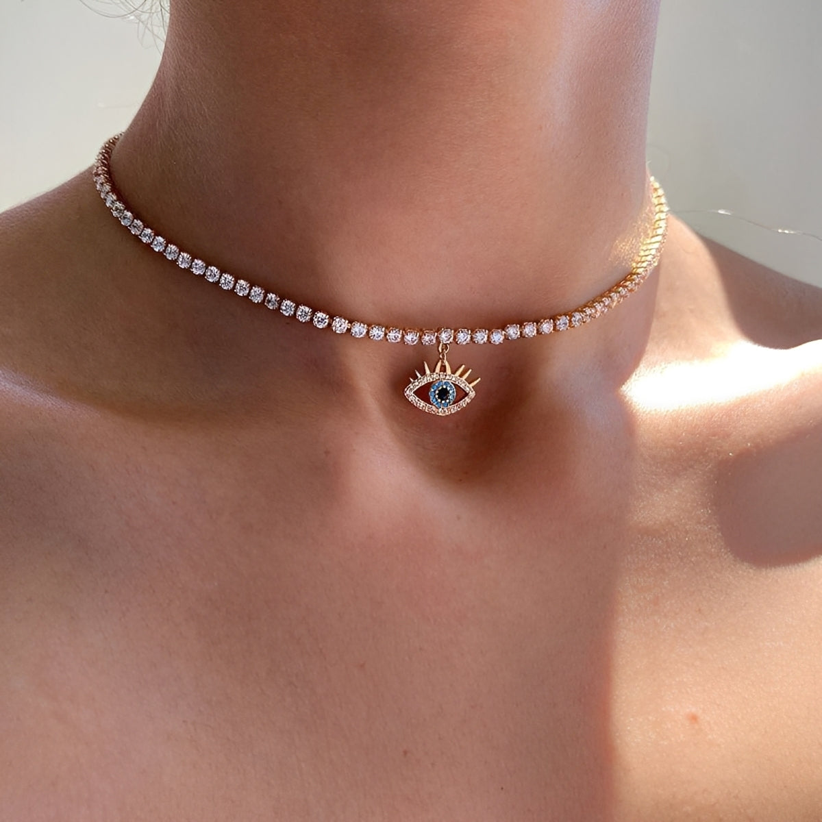 Lucy – Collier Œil Protecteur avec Chaîne Délicate