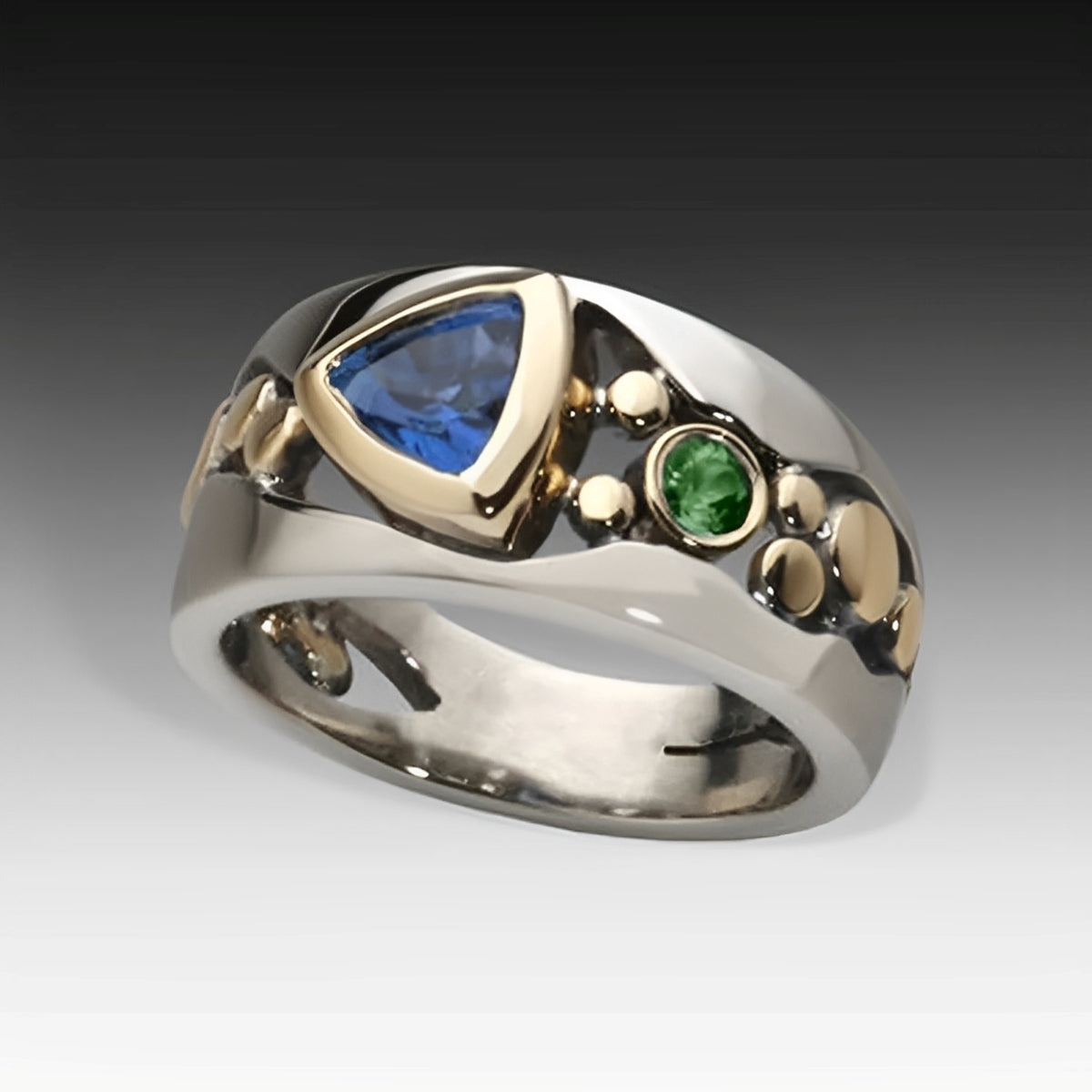 Ricca – Bague Vintage avec Cristal Bleu Étincelant