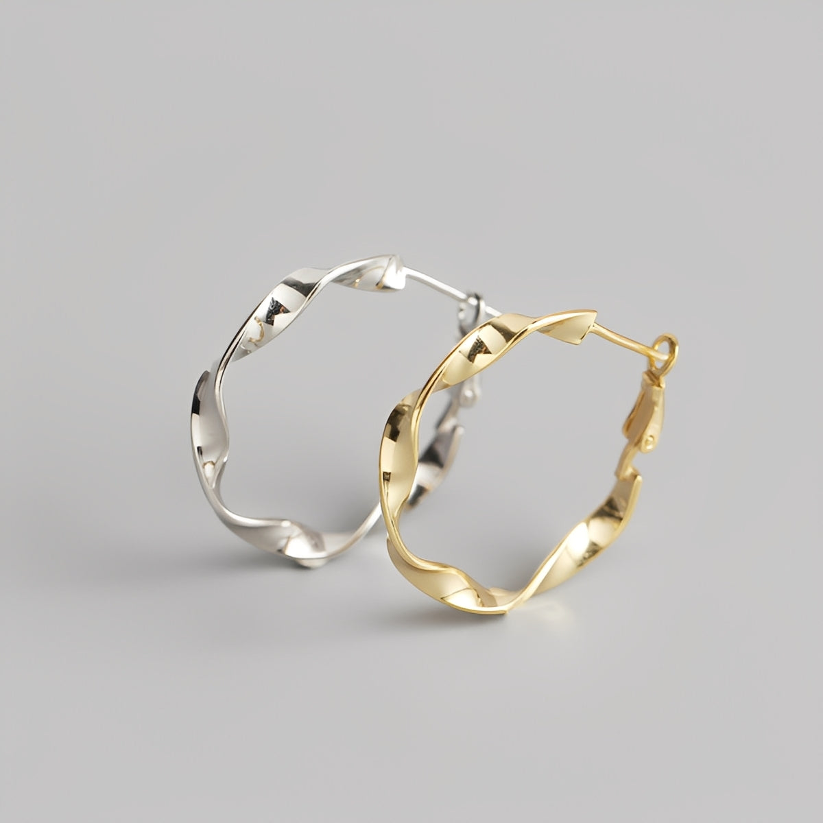 Ariana – Créoles Artisanales en Argent