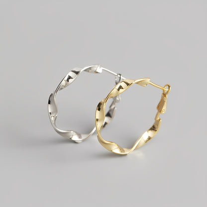 Ariana – Créoles Artisanales en Argent