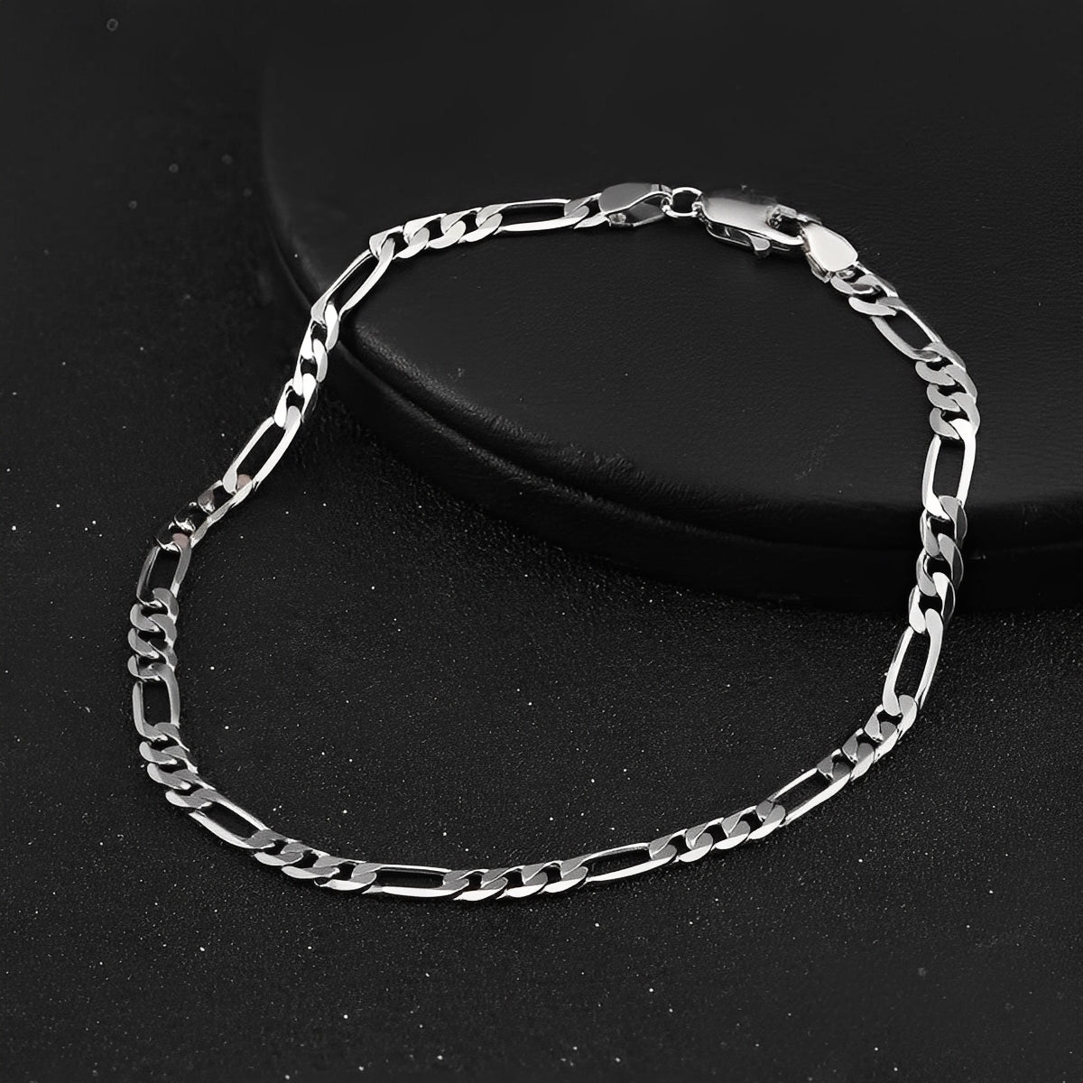 Daria – Bracelet Figaro Élégant