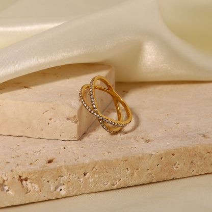 Nia – Bague Croix en Or avec Diamants