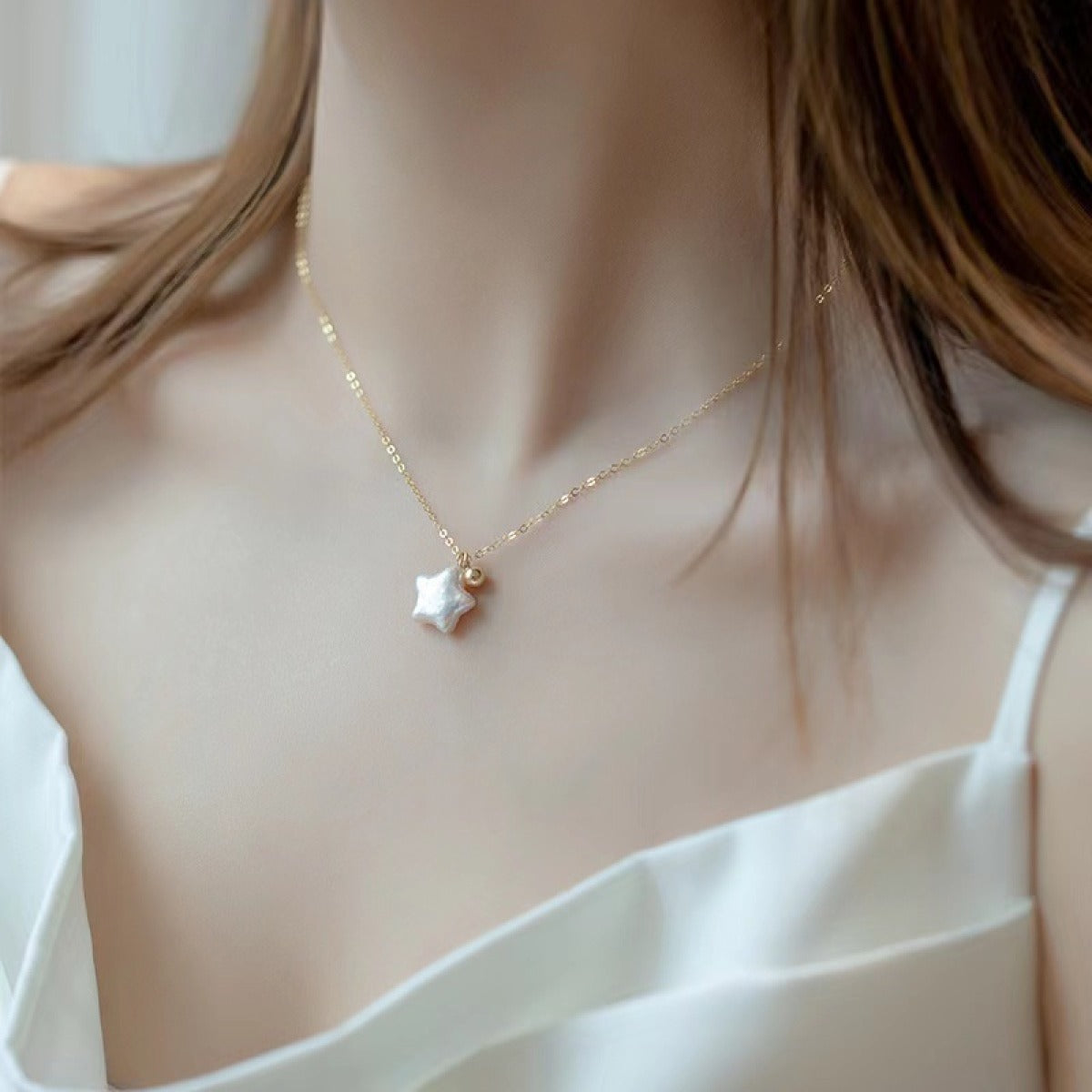 Celine – Collier Pendentif Étoile et Perle Mini