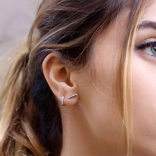 Amandine – Boucles d'oreilles Rondes Géométriques Micro-Pavées