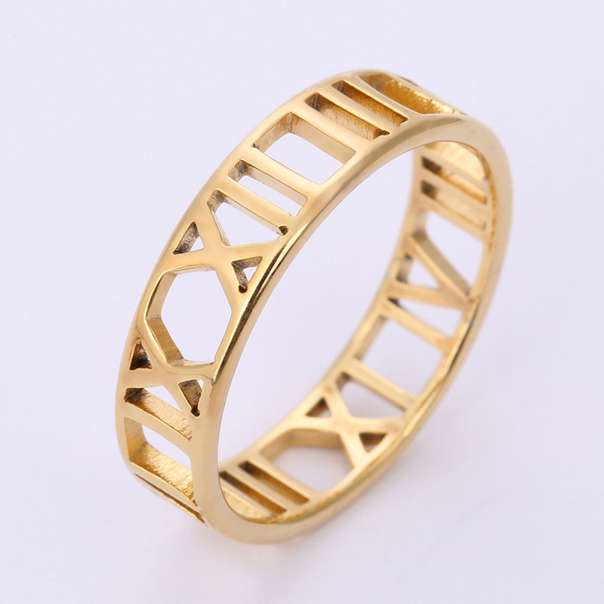 Valérie – Bague à Chiffres Romains Élégante