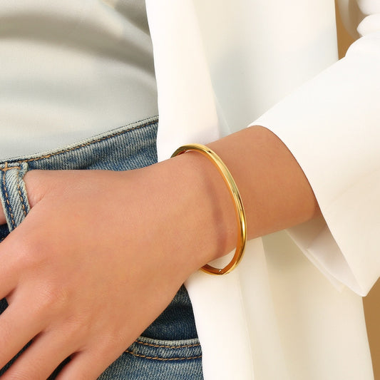 Elisse – Bracelet Doré Minimaliste