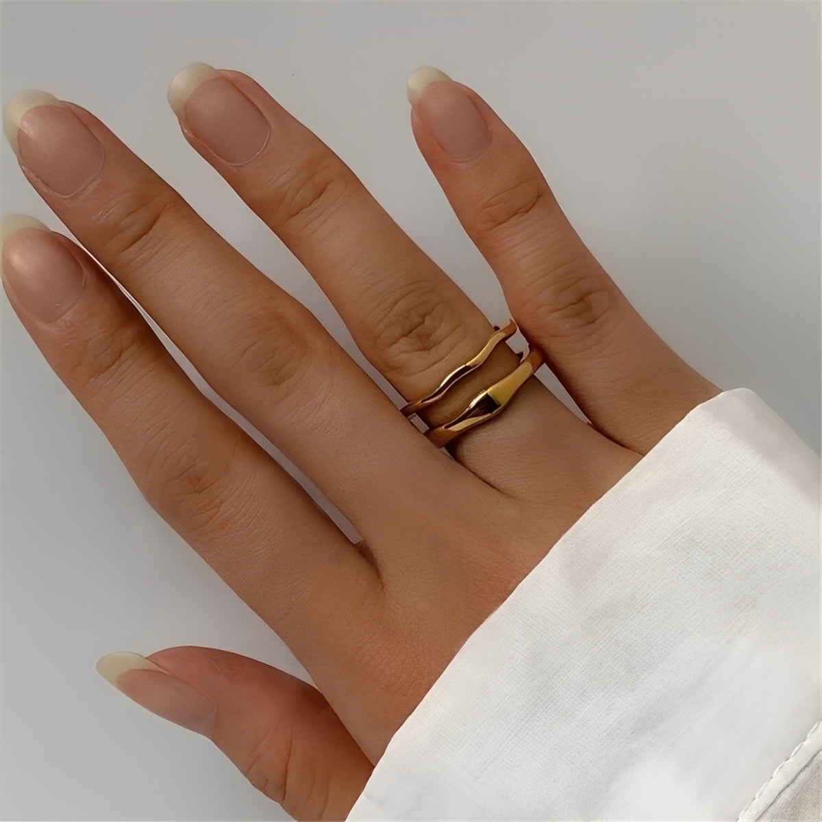 Cess – Bague Empilable Dorée Élégante