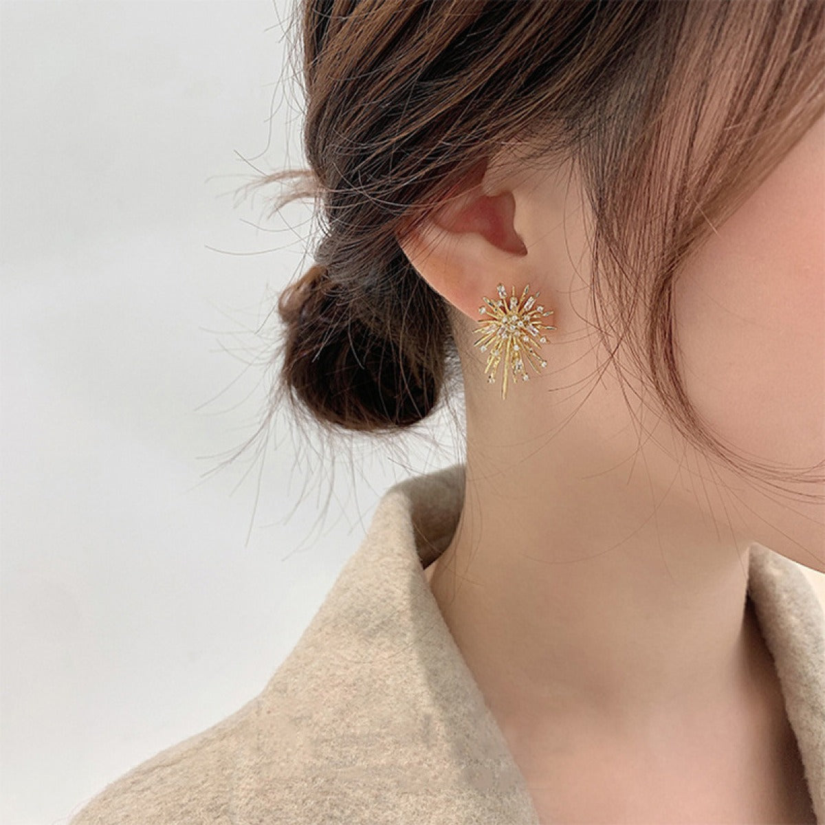 Lea – Clip d’Oreille Zircon Éclat de Feu