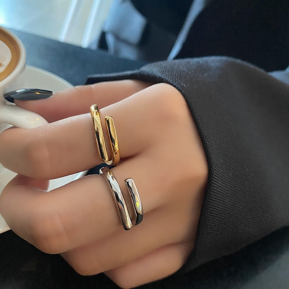 Cecilia – Bague Large Brillante et Irrégulière