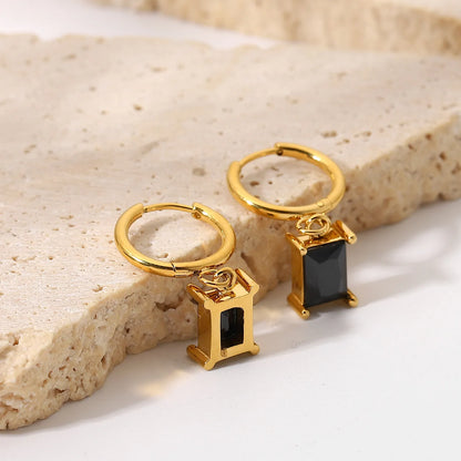Letvia – Créoles huggie ornées de diamants