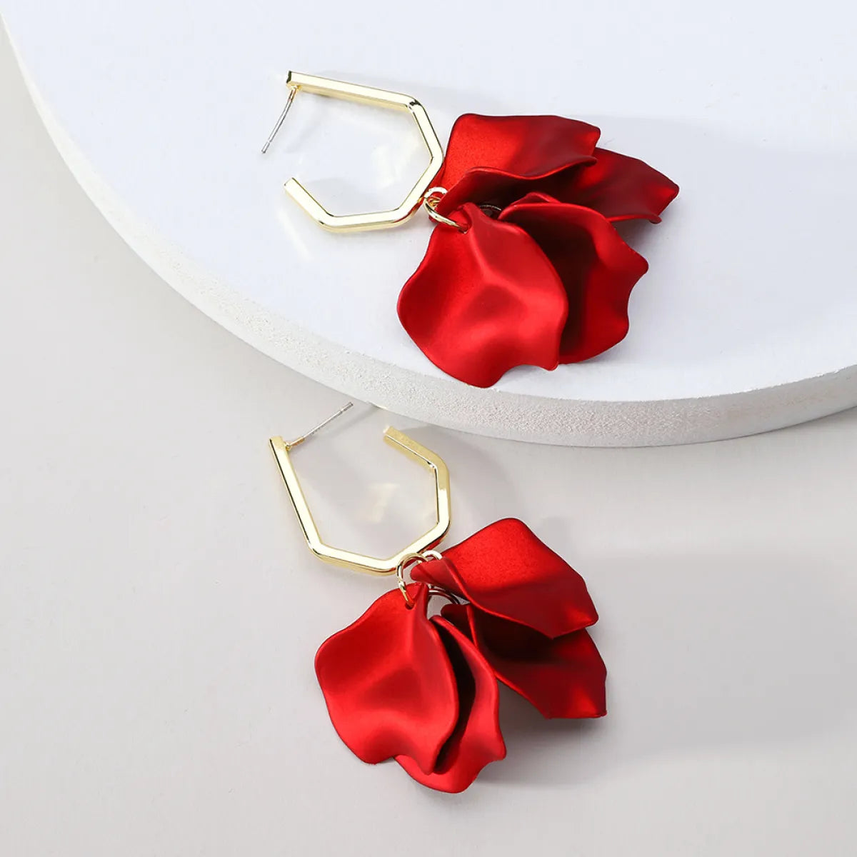 Sheena – Boucles d'oreilles Pétales de Rose