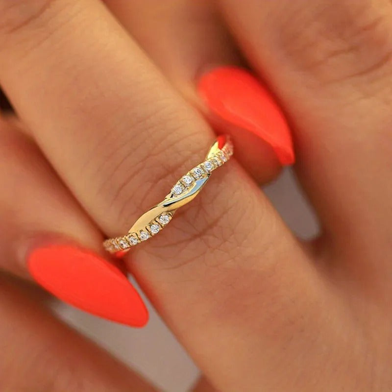 Livia – Bague Croix Fashion Chic