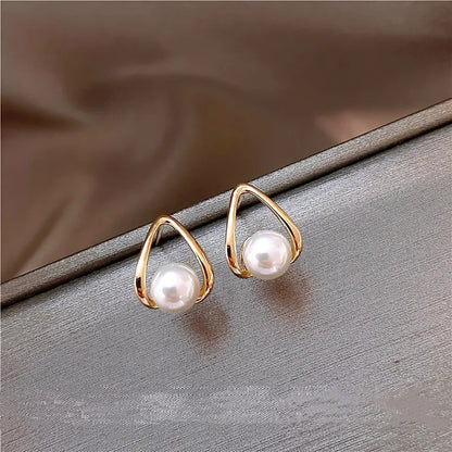 Geah – Boucles d’Oreilles Creuses en Perles d’Or