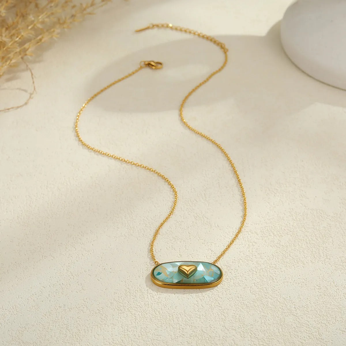 Amelie – Collier Cœur Émaillé Doré