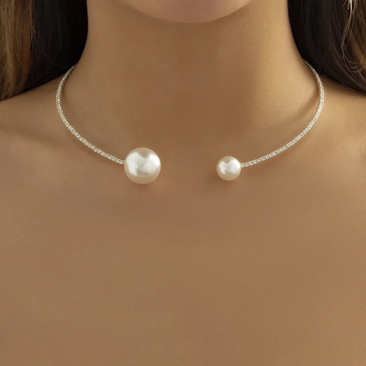 Vina – Collier Ouvert avec Perles