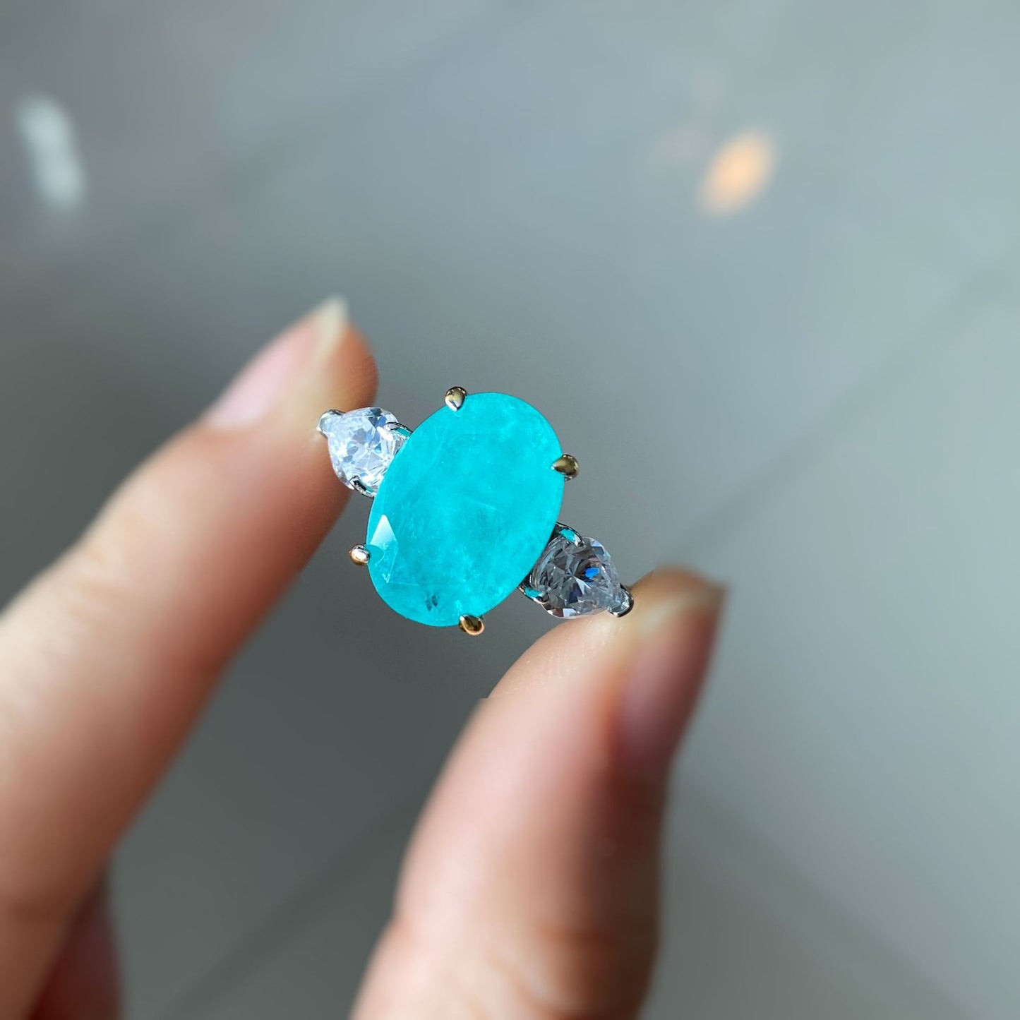 Anika – Bague Statement avec Pierre Azure