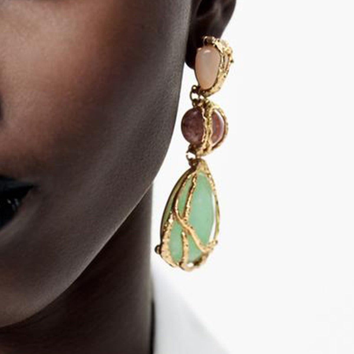 Syra – Boucles Net Goutte Élégantes