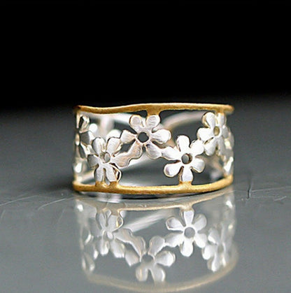 Florya – Bague Marguerite Ajournée au Design Irrégulier