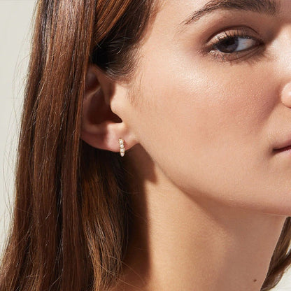 Eléa – Boucles d’Oreilles Cercle Raffiné avec Perle