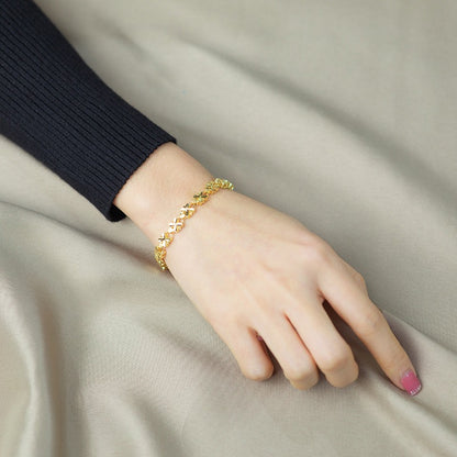 Edith – Bracelet Doré au Motif Marguerite