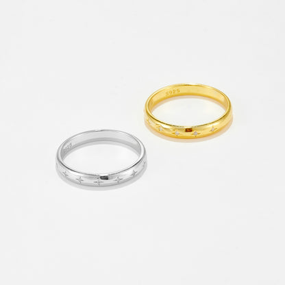 Stella – Bague Bandeau en Or avec Étoile Cosmique