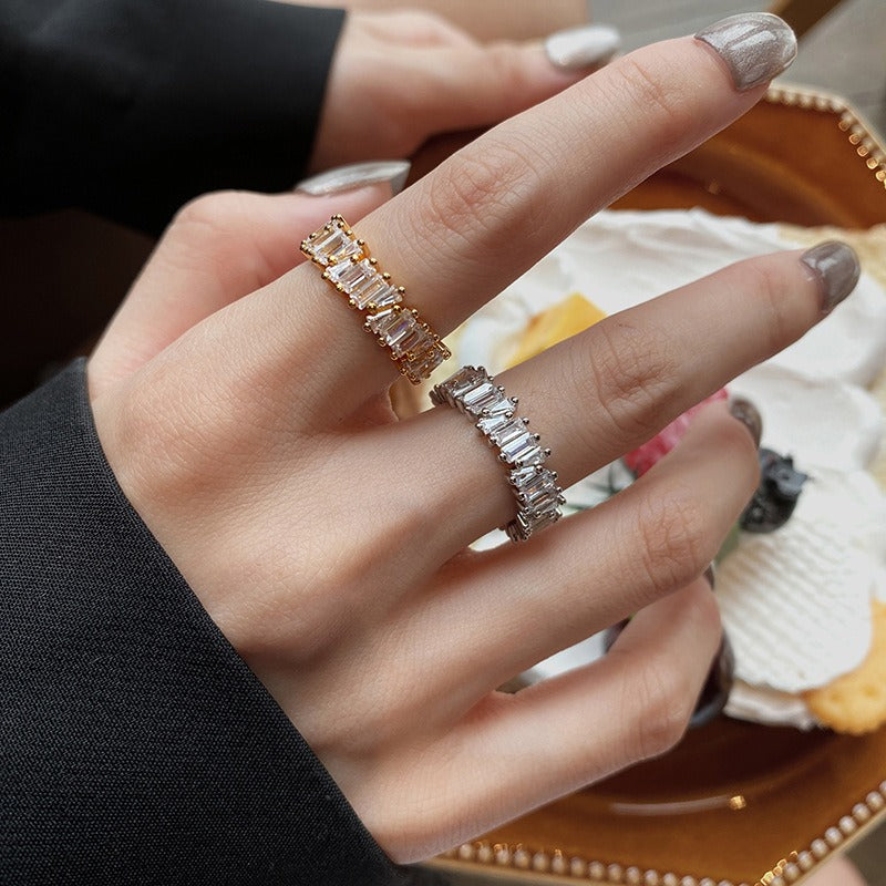 Jada – Bague Personnalisée au Style Froid