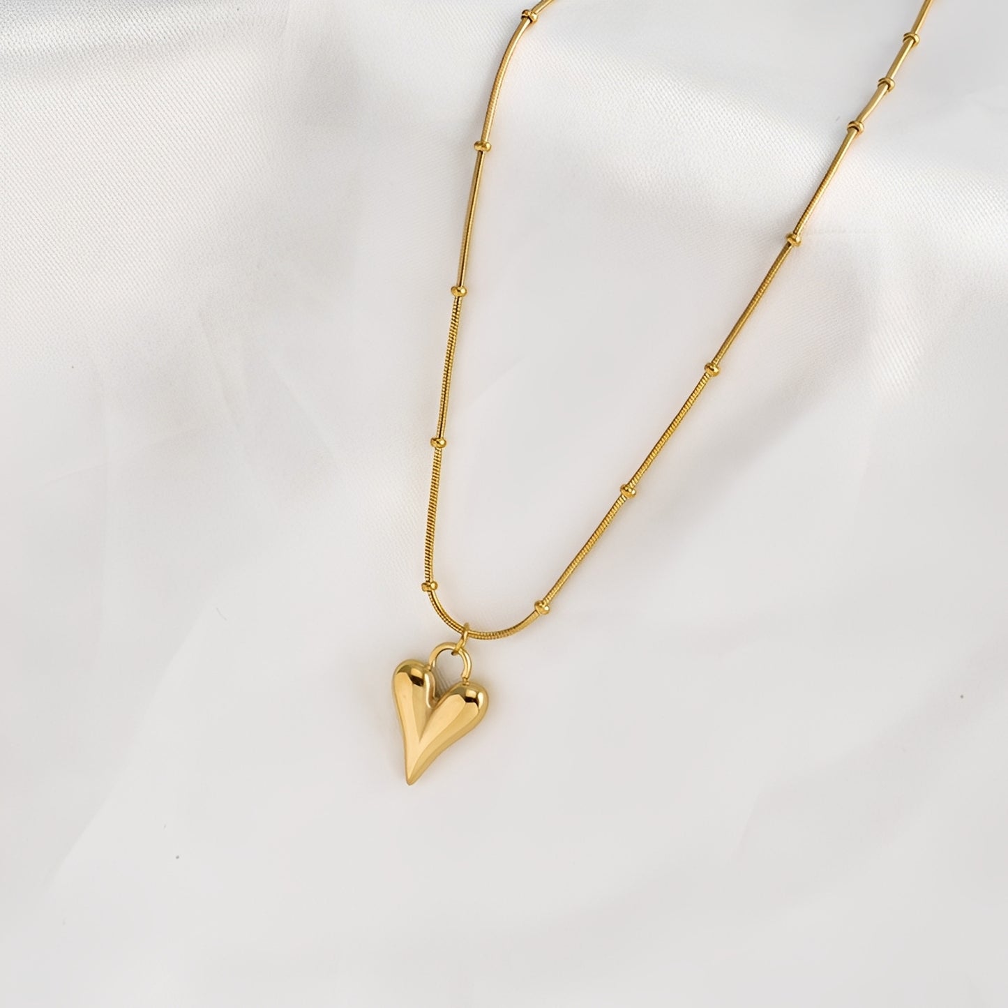 Eloise – Collier Minimaliste Style Cold Chic