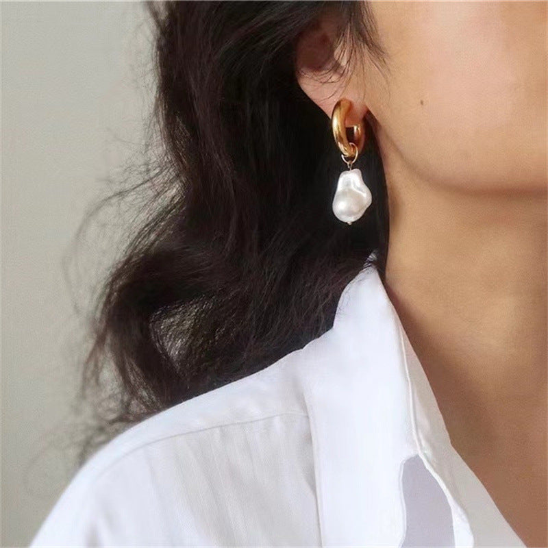 Erina – Boucles d’oreilles en perles baroques