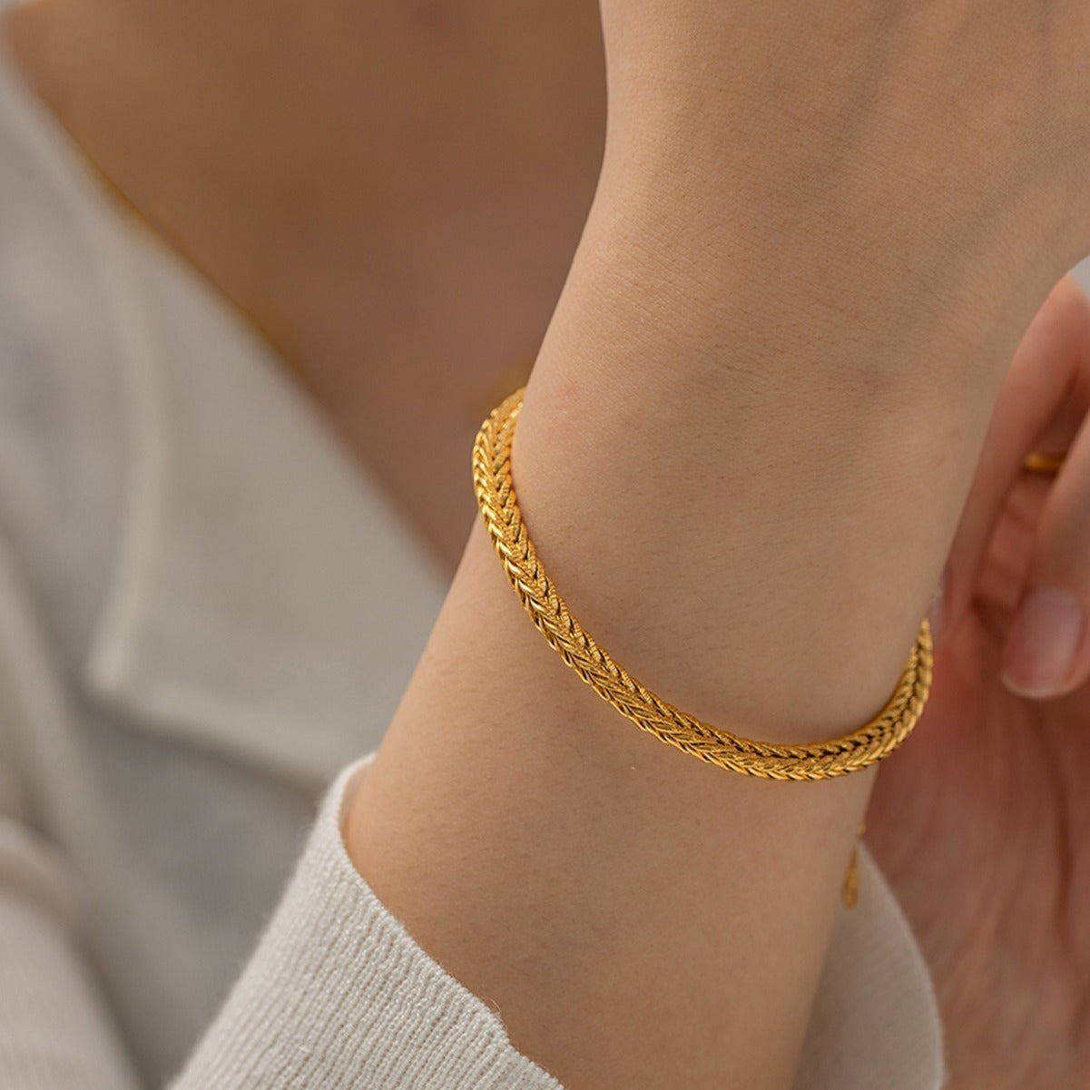 Noémie – Bracelet Chaîne Corde Plate Élégant