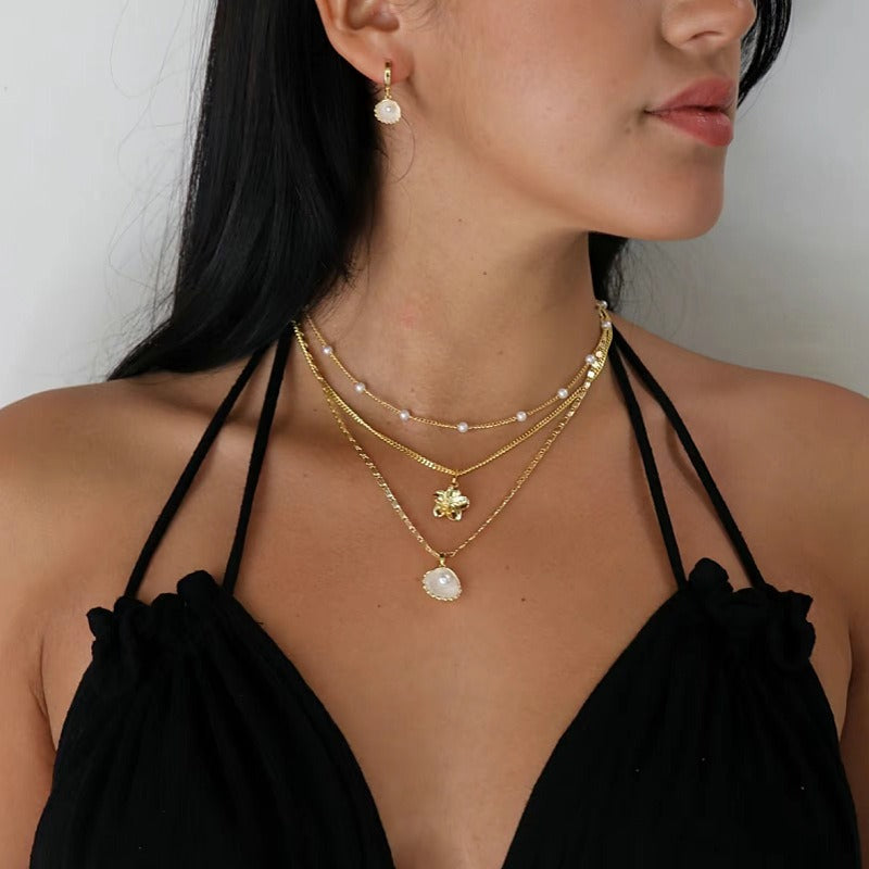 Ami – Collier Perles Élégant