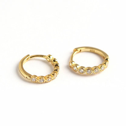 Kasia – Boucles d’Oreilles Huggie Élégantes