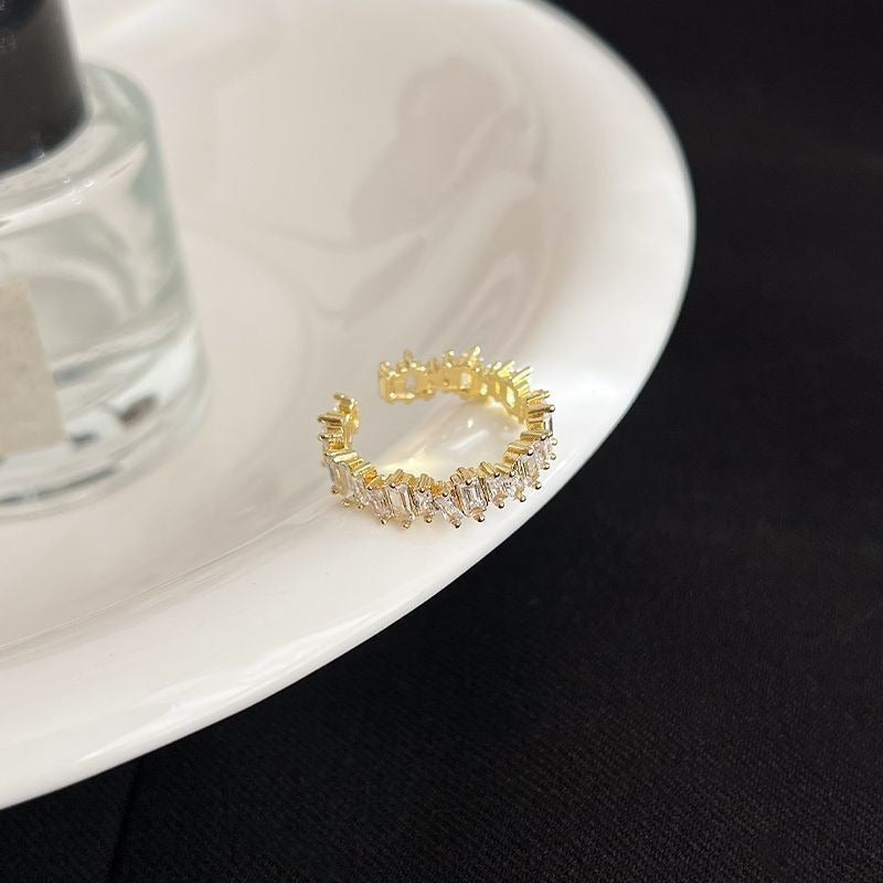 Jada – Bague Personnalisée au Style Froid