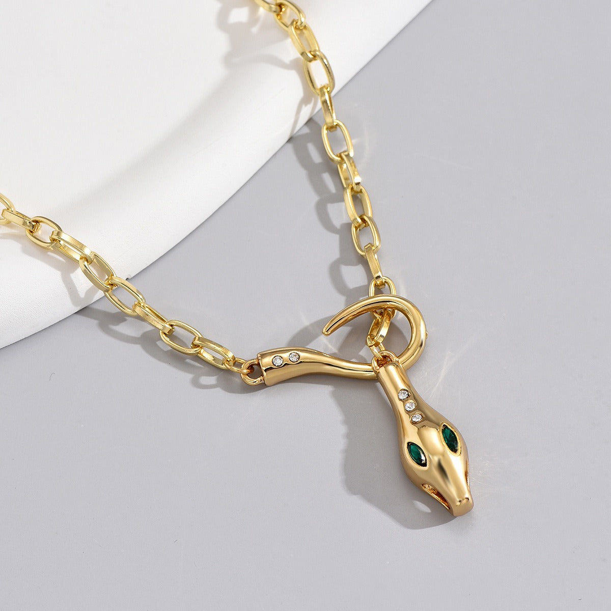 Calista – Collier Serpent Étincelant