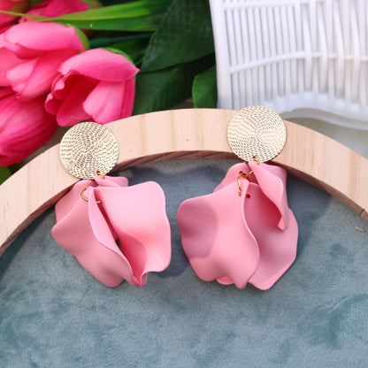 Nora – Boucles d'Oreilles Pétales Crèmes