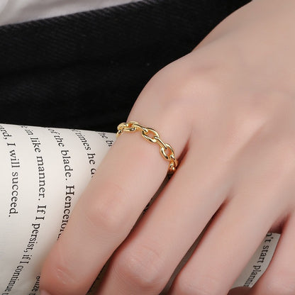 Cleo – Bague Chaîne au Design Moderne