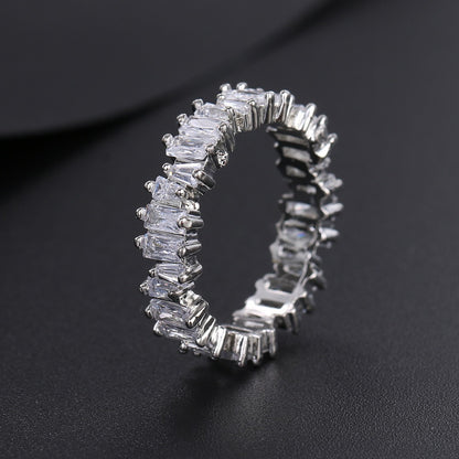 Jada – Bague Personnalisée au Style Froid