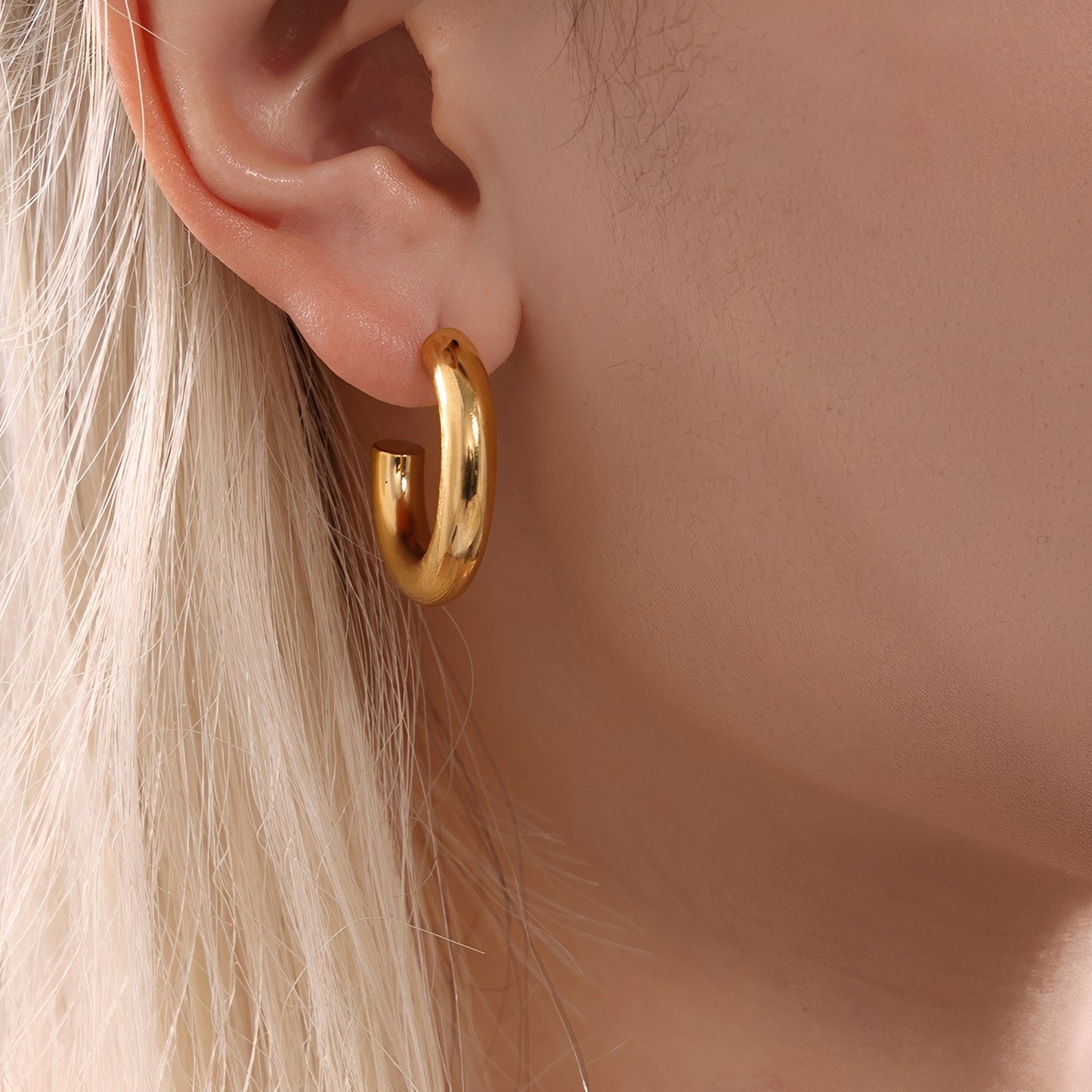 Tori – Boucles d'Oreilles C Forme Élégantes