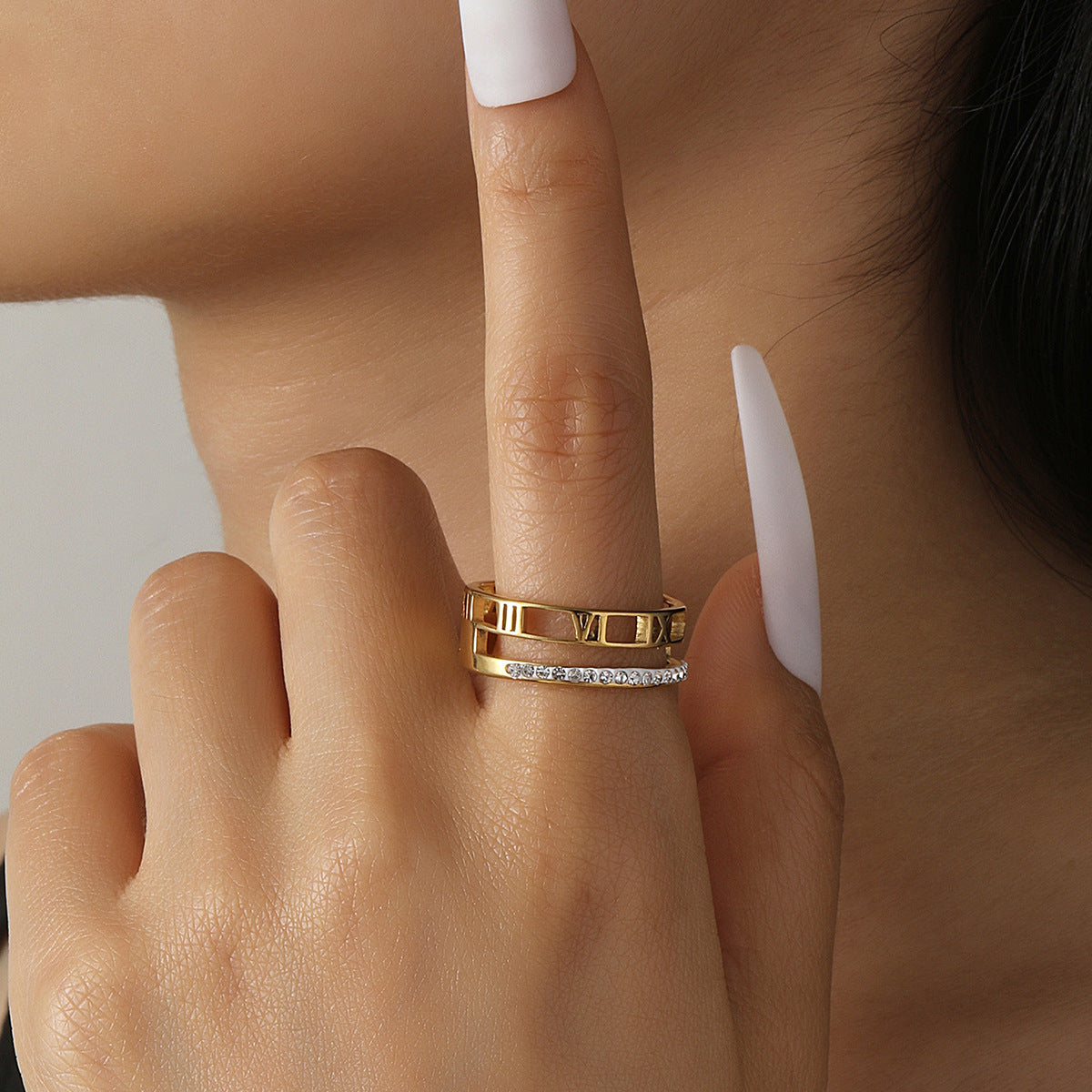 Riya – Bague Creuse en Acier Inoxydable