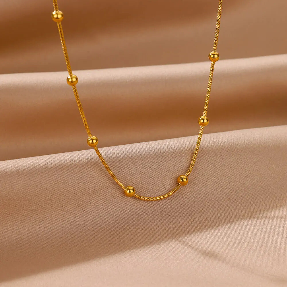 Aurya – Collier Chaîne Serpent Perlée Plaqué Or