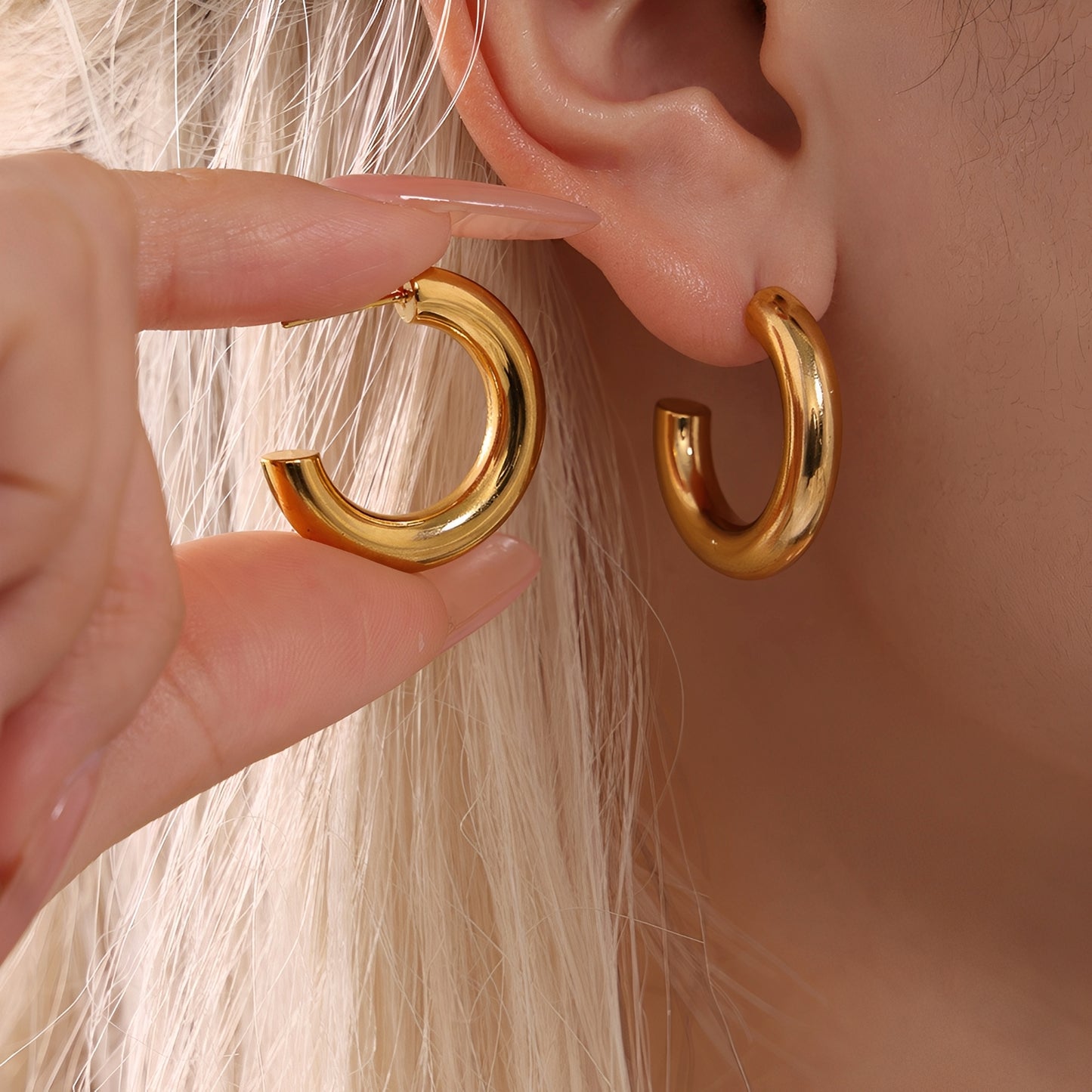Tori – Boucles d'Oreilles C Forme Élégantes