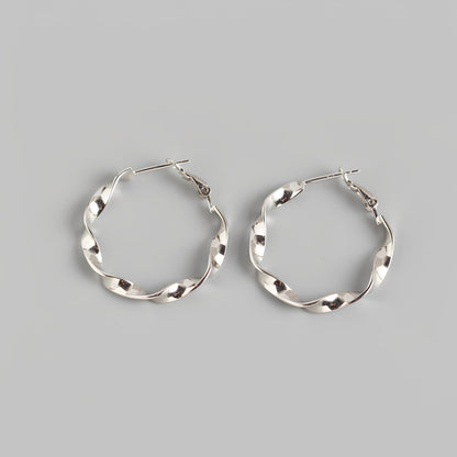 Ariana – Créoles Artisanales en Argent