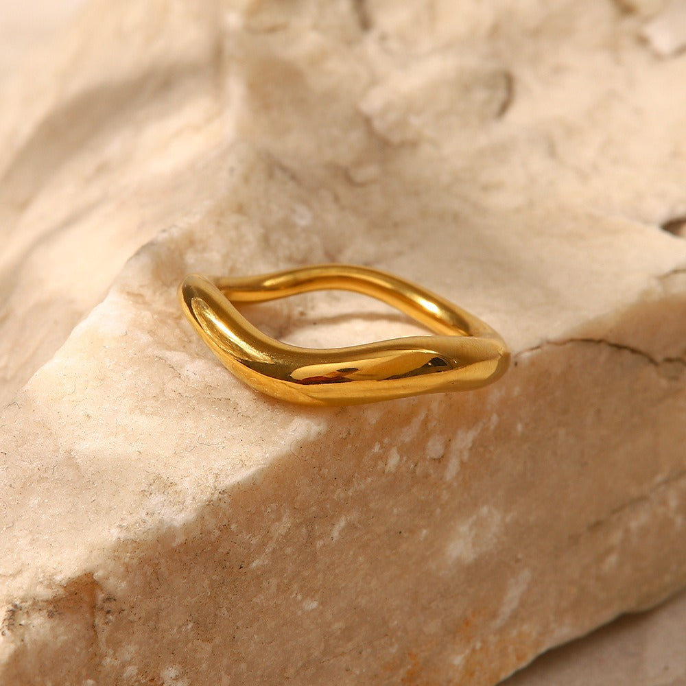Mildred – Bague Design Irregulier Plaquée Or
