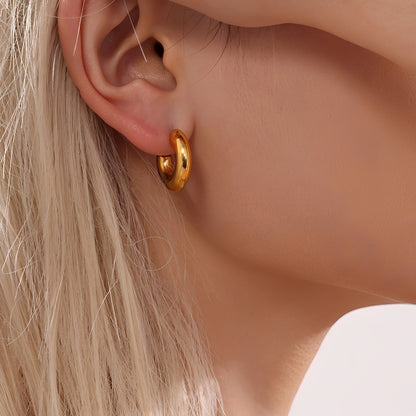 Tori – Boucles d'Oreilles C Forme Élégantes