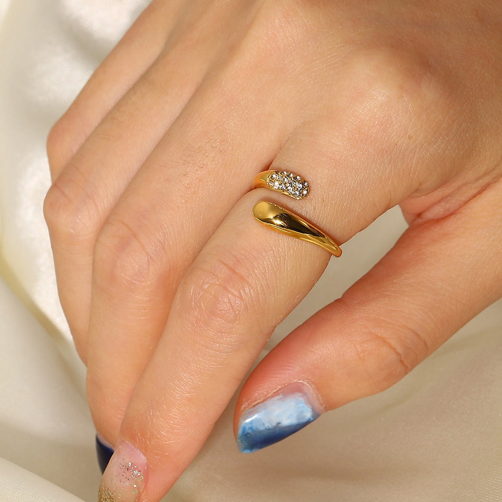 Isalys – Bague Géométrique Microsertie de Zircon
