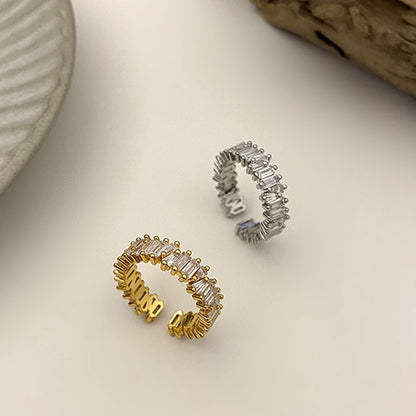 Jada – Bague Personnalisée au Style Froid
