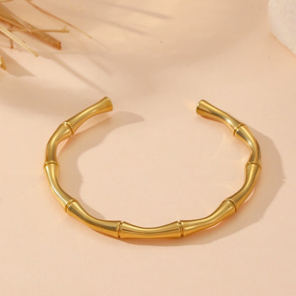 Kaia – Bracelet Bambou Doré