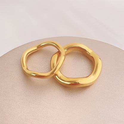 Lorena – Bague Vague Courbée Élégante