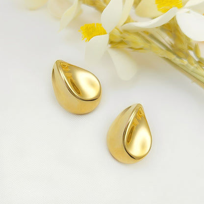 Malaya – Clous d’Oreilles Plissés Design Moderne