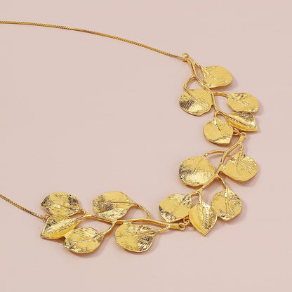 Mitena – Collier en Alliage Design Feuille